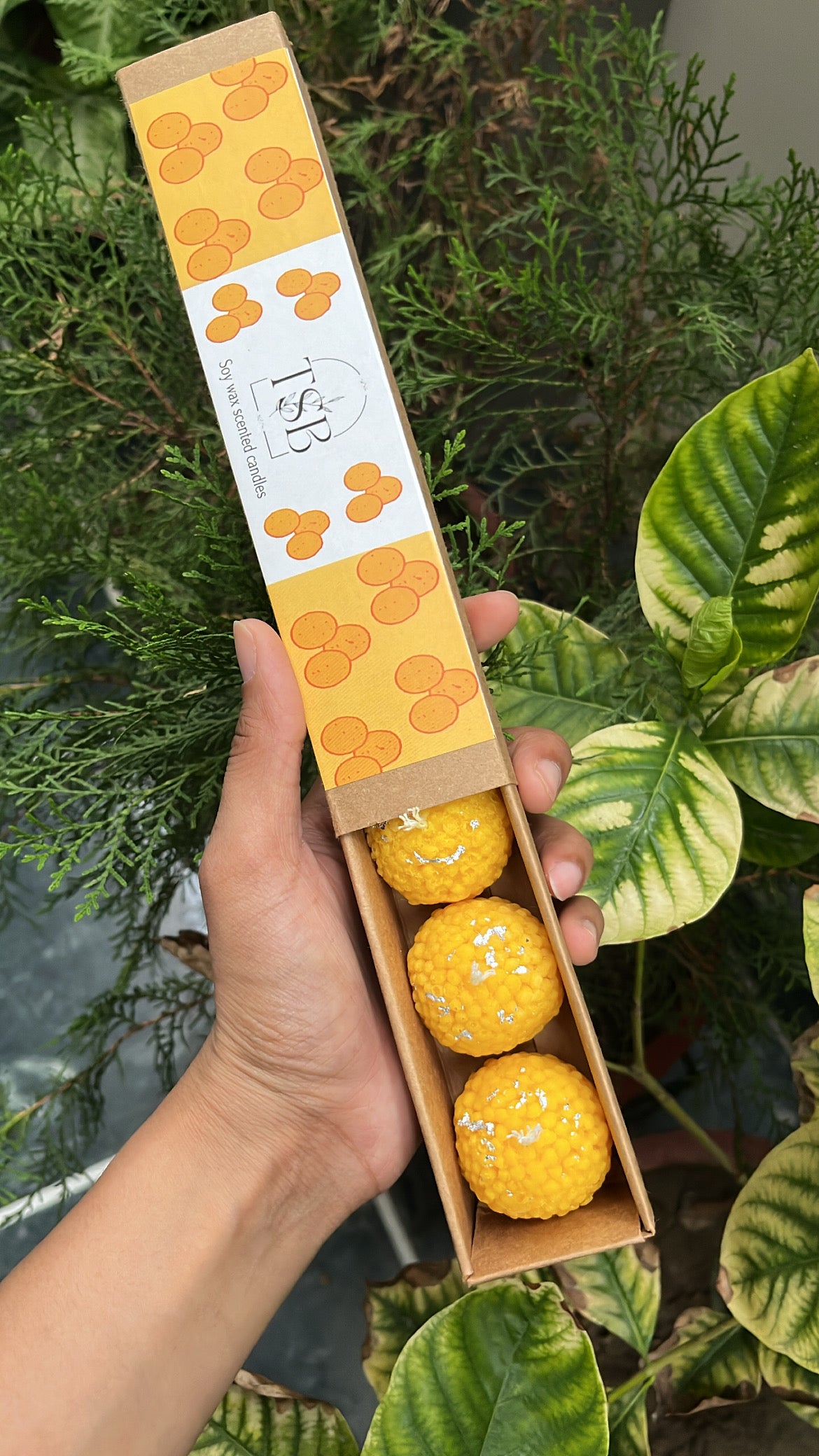 laddoo Candle set of 5